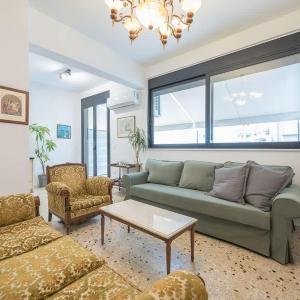 Zen Spacious, Psirri