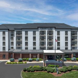 Courtyard by Marriott Bloomington