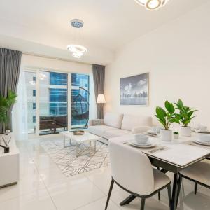 Gala Guests - Deluxe Marina View Apartments with Infinity Pool