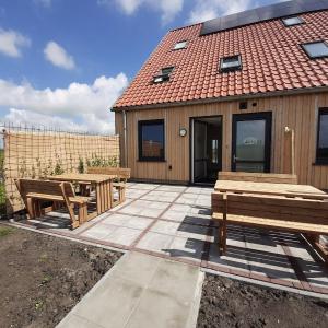 Spacious holiday home in Leons with garden