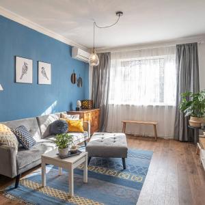 Cozy Apartment Overlooking The Park