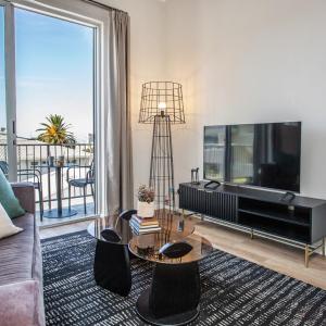 Gorgeous Views & Style - LoveLoftLiving16 - Pool