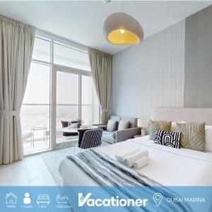 Vacationer Holiday Homes I Gorgeous Studio with City Skyline View I Prime Location in Marina