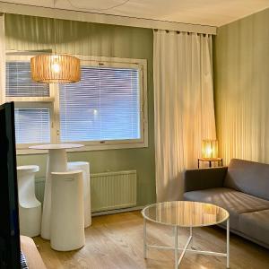 Ellis Seaside Suite, close to the ferry terminal!