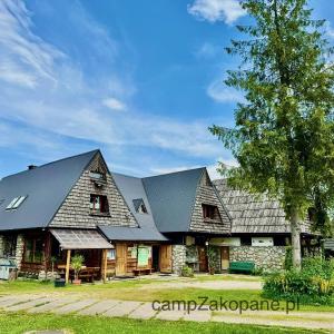 Pokoje Gościnne i Duży Domek Camp Harenda Zakopane z epickim widokiem na Tatry i Giewont