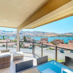 Lake Chelan Shores: Lakeside Luxury #19-5