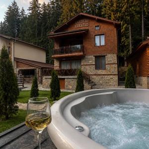 CHALET ELEVEN