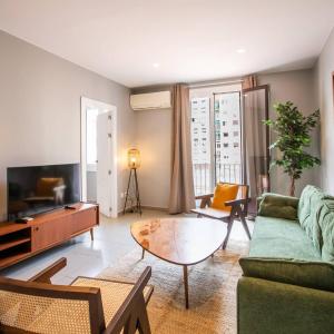 21mal1089-Magnific apartment near Sagrada familia