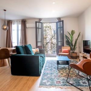 22CRC1039 Exquisite Apartment near the City Center