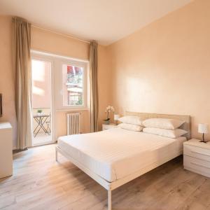 Vatican District · Metro at the Door · Modern Flat