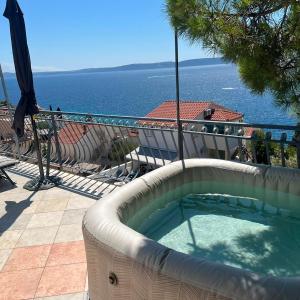 Apartments Mira Hot Tub Sea View Parking