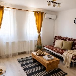 Pomiculturii 4 - Modern 1BR with Balcony