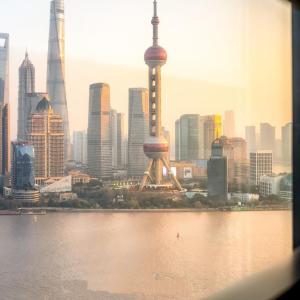 Pure Home -Near the Bund stunning city views 3-Bedroom close to Yuyuan Garden Huaihai Road and Nanjing Road Pedestrian Street