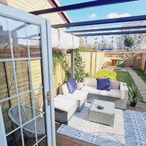 Beautiful 2bedroom house with garden