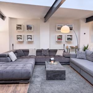 White Lofty und White Studio