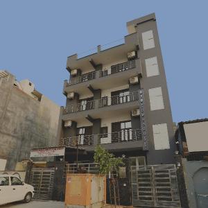 Hotel O Noida premium inn