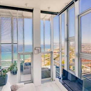 Penthouse With The Best Views!