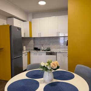 Simonovski’s Apartment 2