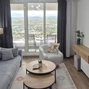 Skyline View Apartment - 35th Floor, Cevahir Tower Skopje
