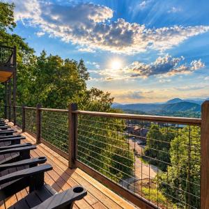 Luxury Retreat W Indoor Pool & Panoramic Views