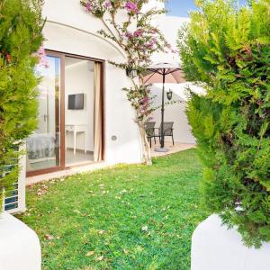 Estepona - Playa - Villa de 2 dormitorios con terrazas al lado del mar AL7