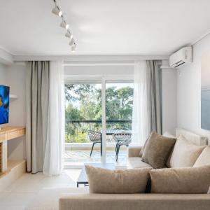 Omorfokklisias by Verde Apartments