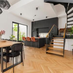 Visit Oomph Apartments
