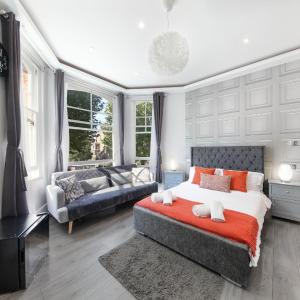 Hackney Suites - En-suite rooms & amenities
