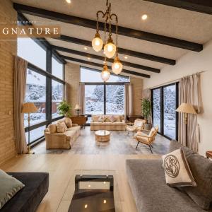 Jolie Maison by JADE VILLA