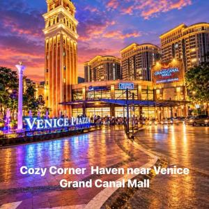 Cozy Corner Haven near Venice Grand Canal Mall