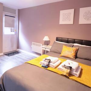 Modern Leeds Apartment Free Parking Near Hospital & Arena