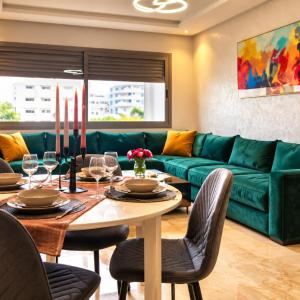 Bright 2BR Apartment in Maarif - Sunny Terrace, Fast WiFi & Private Parking