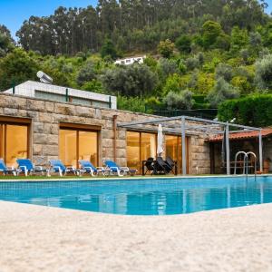 "Spacious villa in Caniçada with year-round private pool"