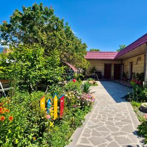 Aghasu Tun B&B