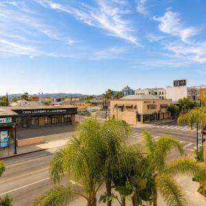 Hollywood Hotel