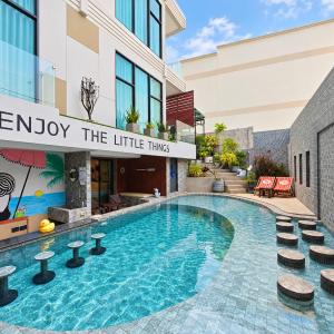 OneLoft Hotel