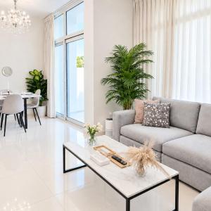 Damac Hills 2 Villa Pool Front