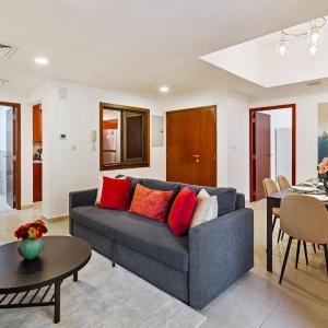 Prime Spacious 5BR plus Maid's Room on JBR Beach near Metro & Mall By Sunkiissed Holiday Homes