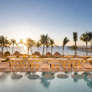 The Sunny Miami Sunny Isles Beach,Curio Collection By Hilton