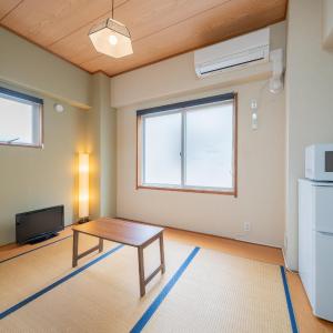 EX21 和モダン 畳部屋 駅から歩いて6分 最大3人 Japanese Modern Tatami Room 6Minute Walk from Station Maximum 3 Guests