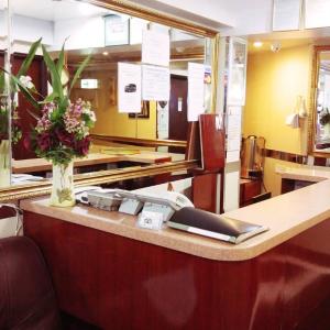 City HK Guest House 24 HOUR RECEPTION Block D & E 10TH FLOOR
