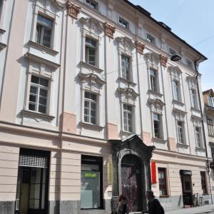 Barbo Palace Apartments and Rooms