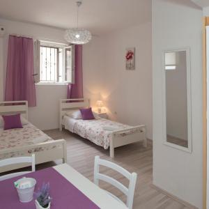 Summer Bay Apartments