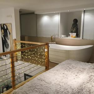 Bridge & Castle Art Apartman