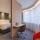 Eksternt foto af Holiday Inn Express Brussels-Grand-Place by IHG om natten