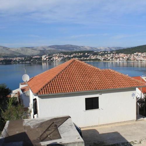 Apartments by the sea Okrug Gornji, Ciovo - 8663