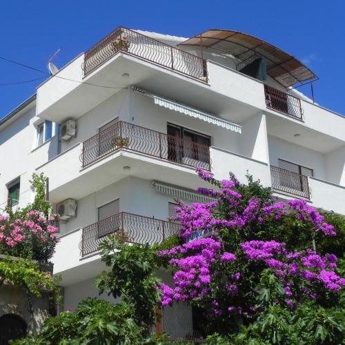 Apartments STANIC - apartments with sea view and sandy beach