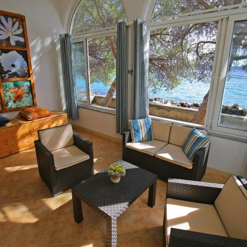 SeaFront Beach Apartment - DIRECTLY AT THE BEACH
