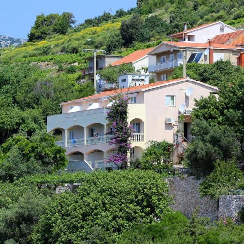 Apartments with a swimming pool Mokalo, Peljesac - 639