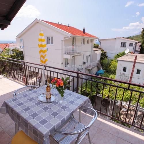 Apartments Adna